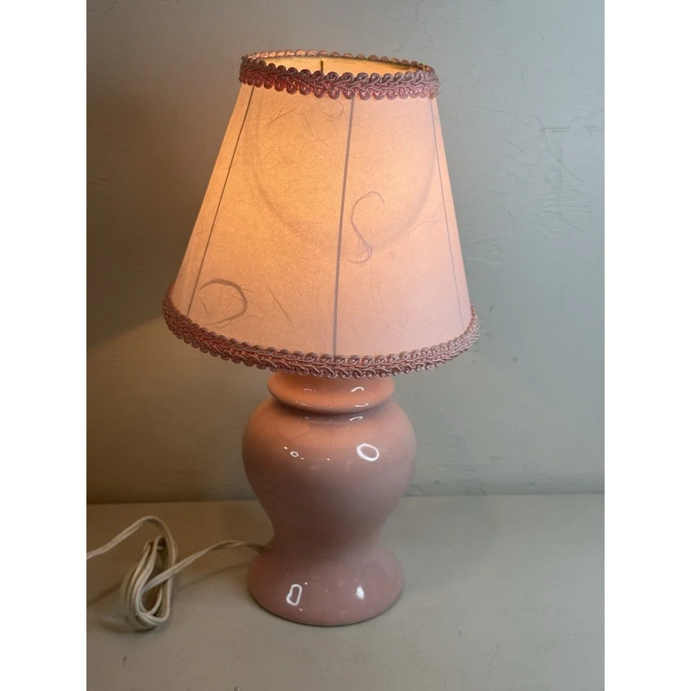 Vintage 80s 90s Millennial Pink Ceramic Table Lamp Ginger Jar Shabby Chic Light